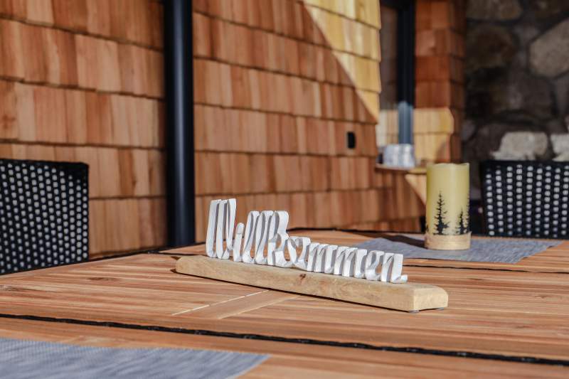 fbb6019e-c1e9-46c8-b647-79ef19731e0b