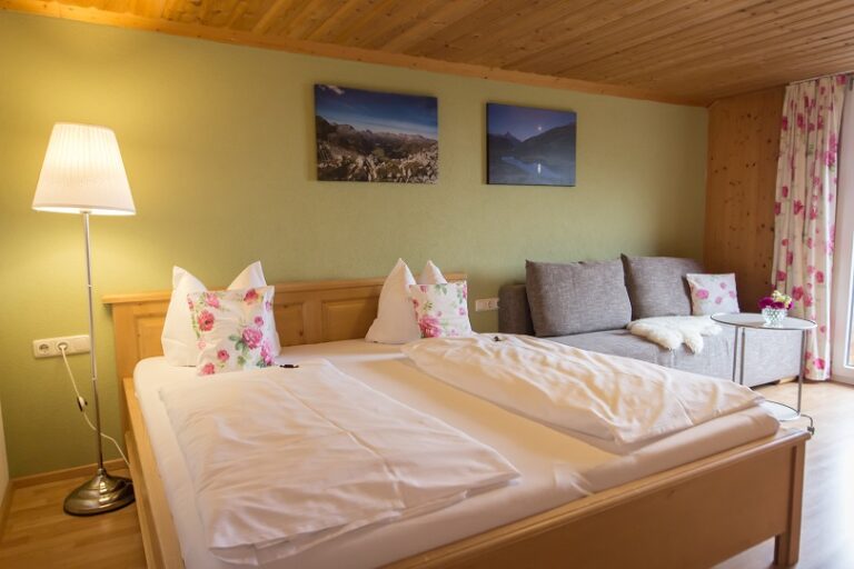 panorama_schlafzimmer02-720x540-1-768x512