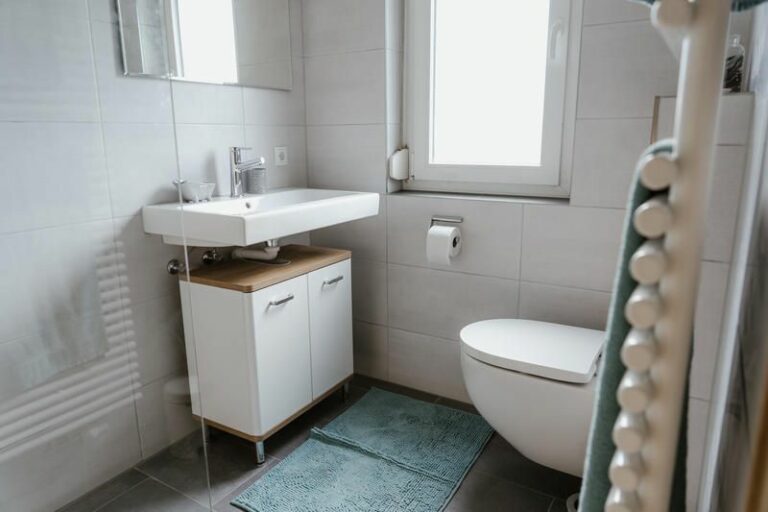 photo-uid-469-1593514830-768x512