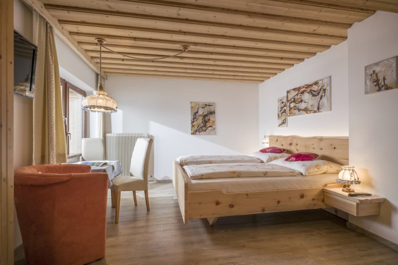 haus-krimbacher-g-ferienwohnung-schlafzimmer-2