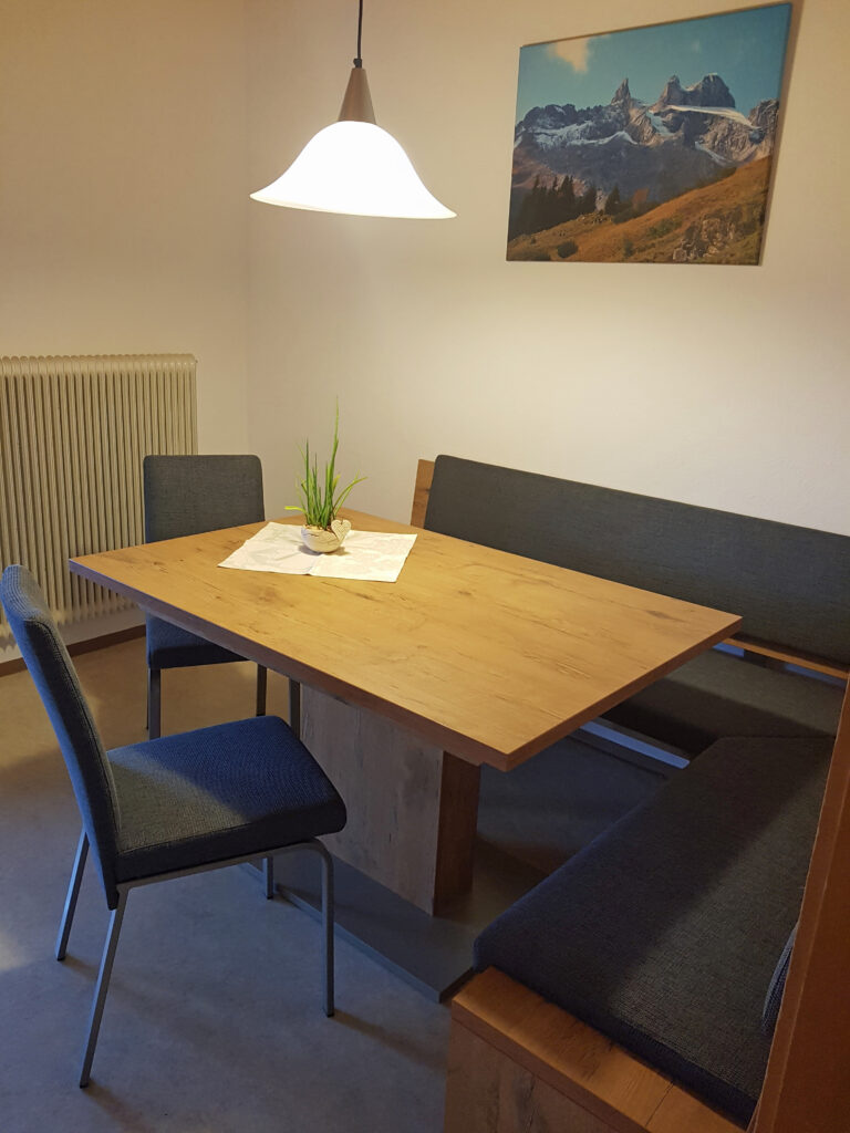 kueche-sitzecke-neu-768x1024