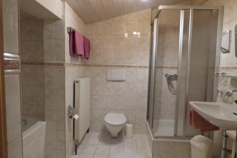 photo-uid-198-1421139231-768x512