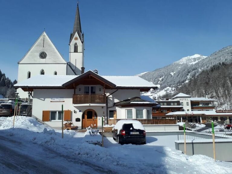 photo-uid-146-1645561527-768x576
