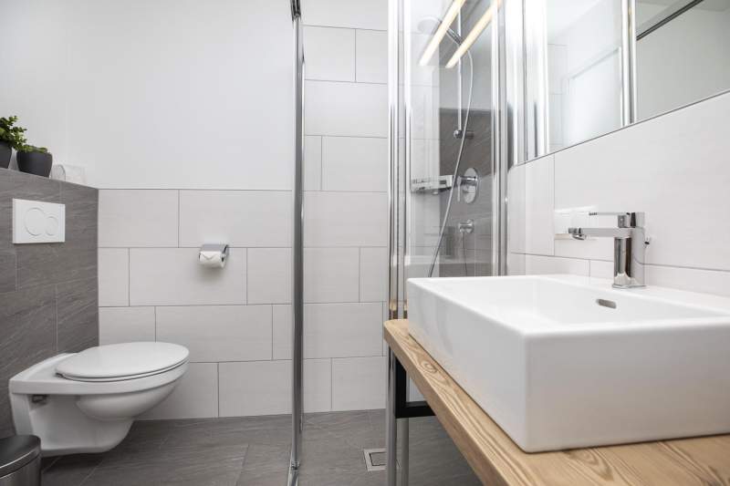 7db5045b-e8dd-4dee-80fb-0da352a4e40d