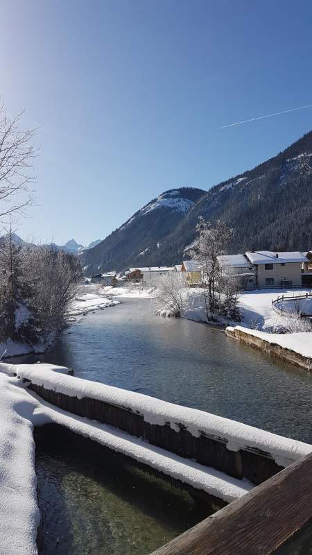 889709bc-10d7-43a2-a75f-d72229db764a