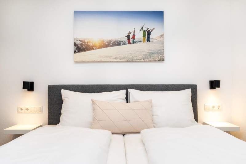 baf1a4c2-2720-476b-ac53-d19e1f4e08ae