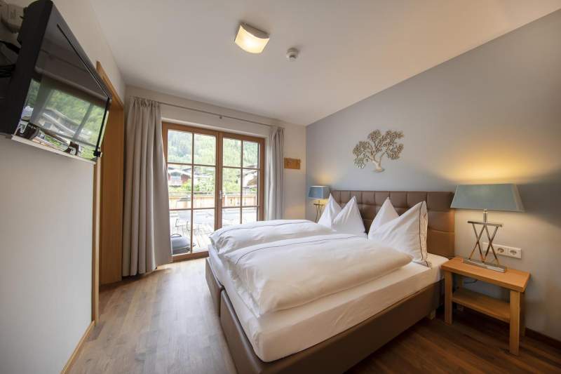 376bb516-ffdd-4065-98a9-57d2e90ae8b4