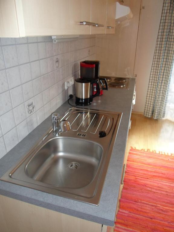 84a06930-bd57-4950-8d29-f60304d8f7f1