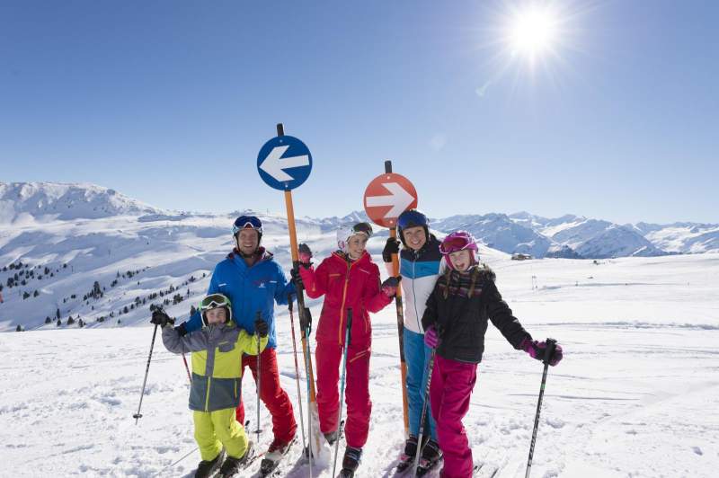 b00b9da4-b287-48da-8f62-f23a4e2273c9