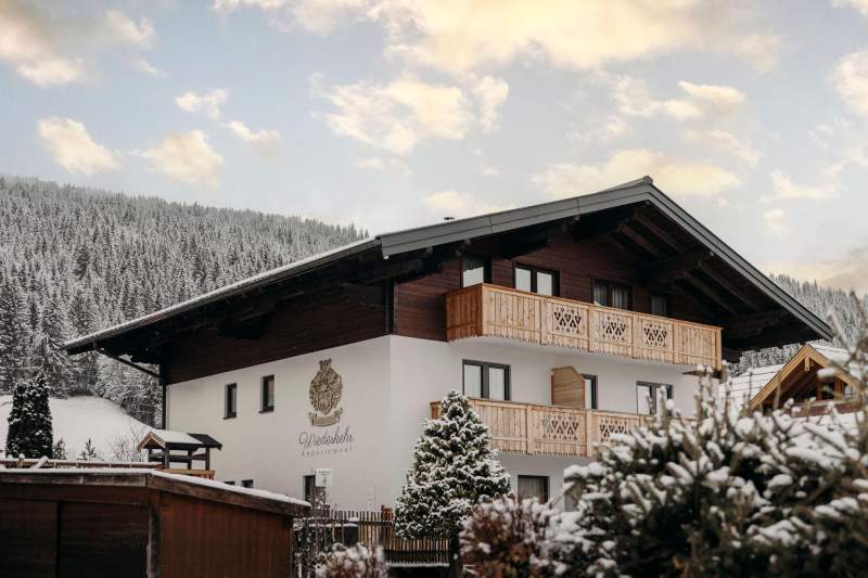 9a925397-7b2c-4f96-a48d-af9a27b17227