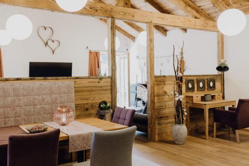 4d5ad1aa-f595-4de6-bc91-84457edc7078