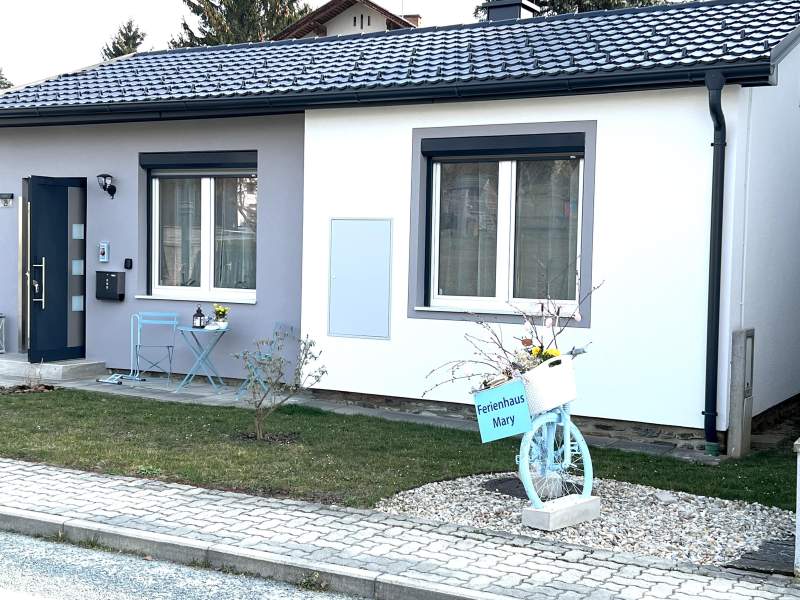 6c5e3b06-ff15-40e6-9e31-49633ebf268c