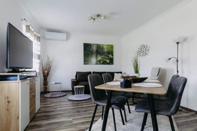 bbc9528c-6c77-4bae-84f3-27ad397a5690