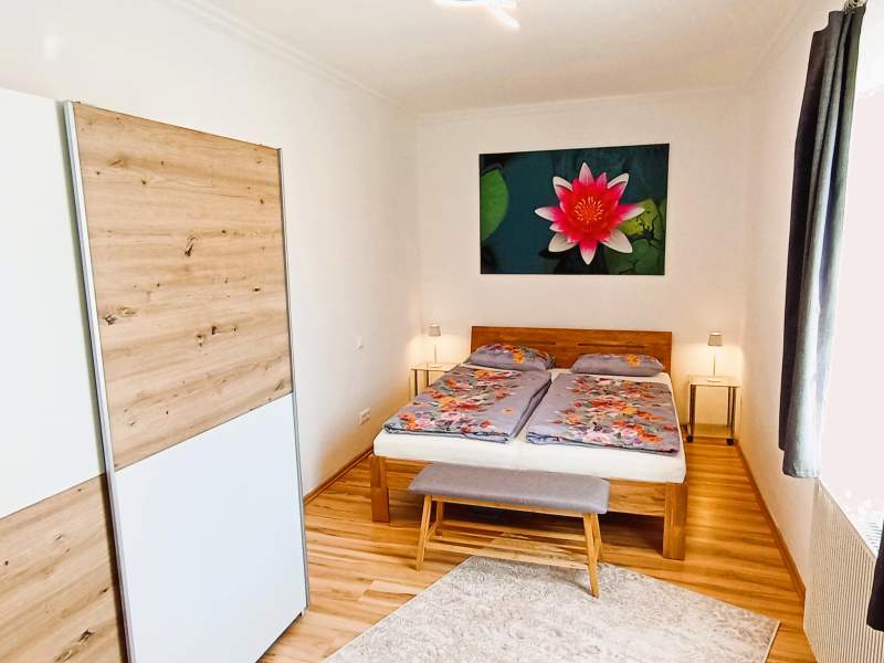 f8e228e6-07c1-493f-920c-7e9182eb4882