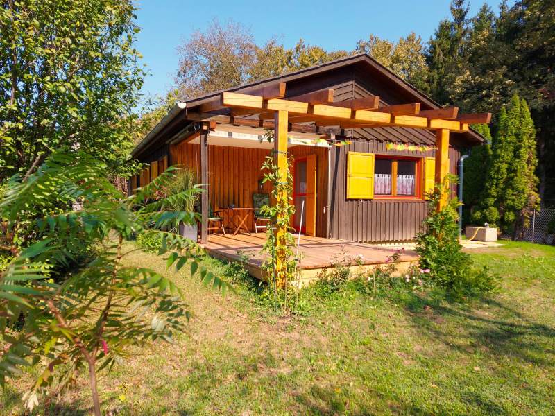 8742605c-3a87-4e56-aa10-f77b689017e3