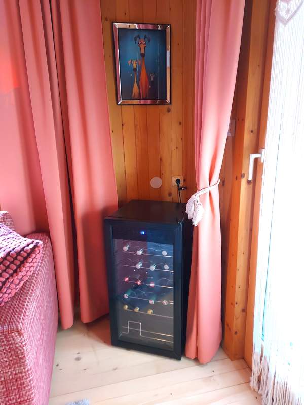 ca9c1a3b-bc57-42de-a642-6d7eb87fd125