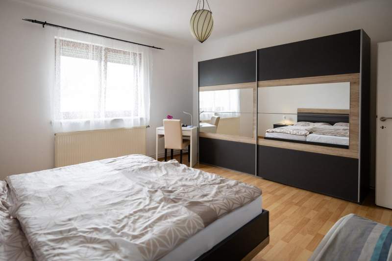 07e955f3-9d3d-4948-aa5c-b458c233db10