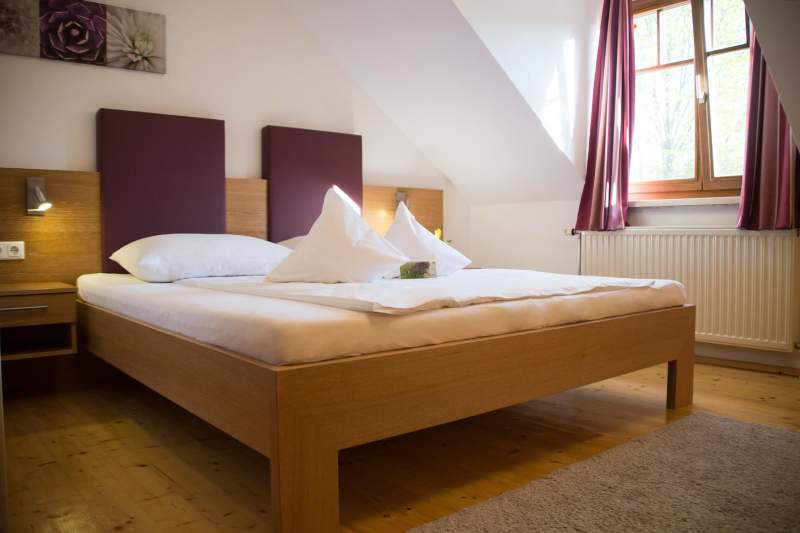 8dc4a757-04fe-4cc4-9a15-6fdcf65510b2