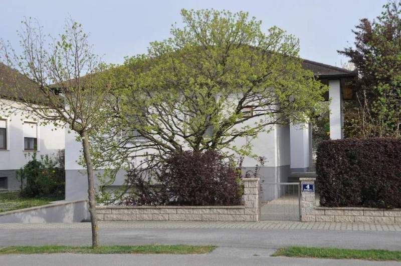 08eabf63-ba51-4e2e-883c-bd3634894349