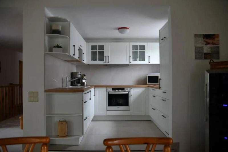 0b69f0c5-9e57-4069-befd-a1f060aba8d9