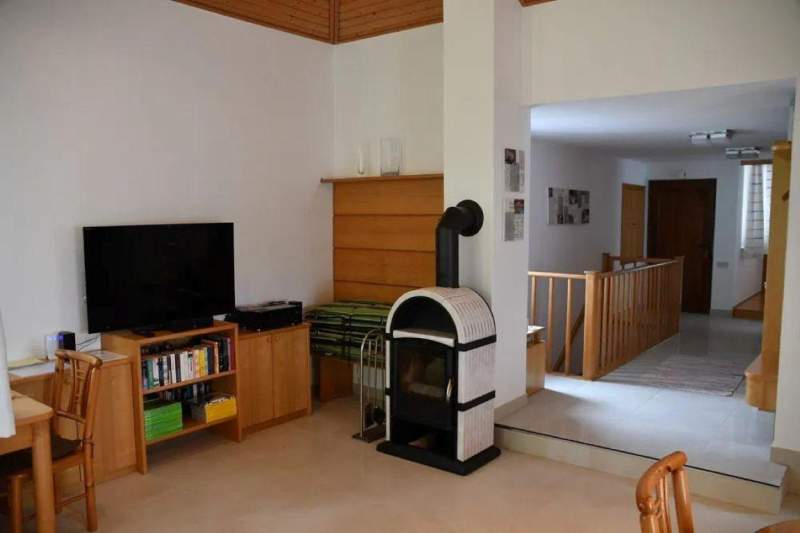 4d0d4e80-3739-4080-8e55-c518d32a9e17