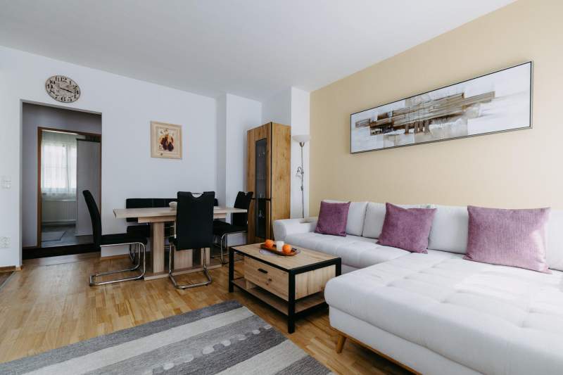 06184073-a43e-4d39-bd77-974649ffd9cd