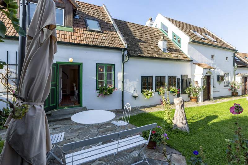 182a270c-39bb-48ac-b8da-c9a958ec61eb