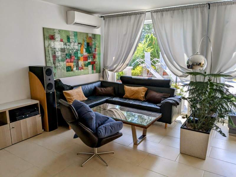 5edf0219-6940-4af5-938e-16773ebd1c5c