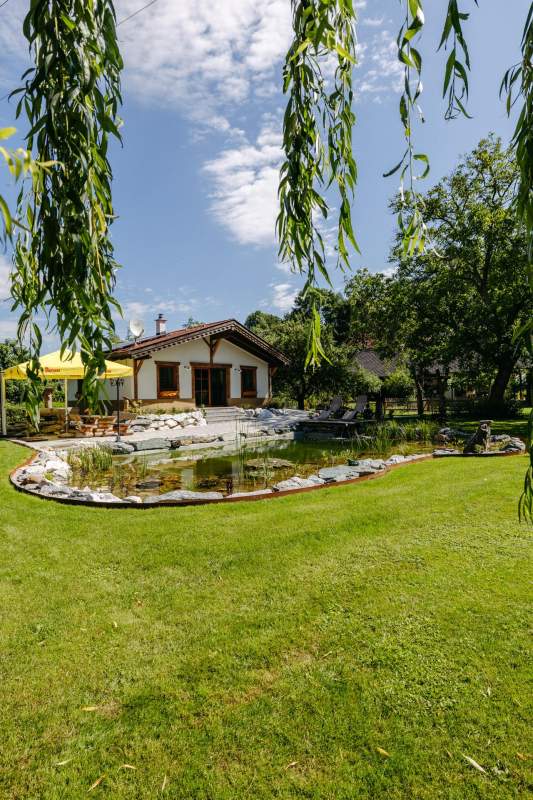 b4ee8cb9-e60d-43c2-940a-d7b08015afa5