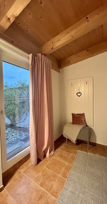 6b5c4f85-d2b9-4115-8468-e5001e24f937