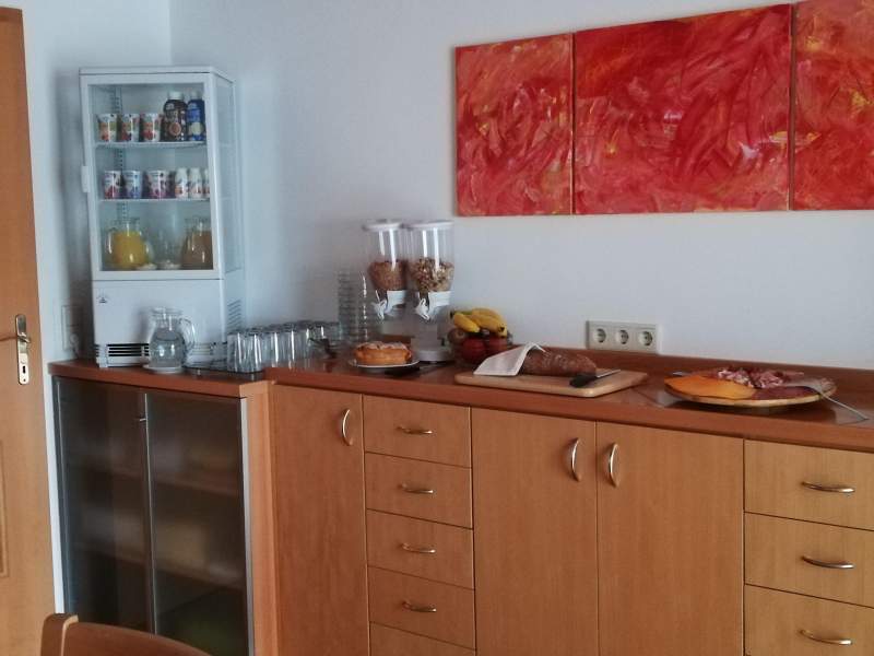 f80a28ac-d5f6-44d6-9660-543b10f74ce3