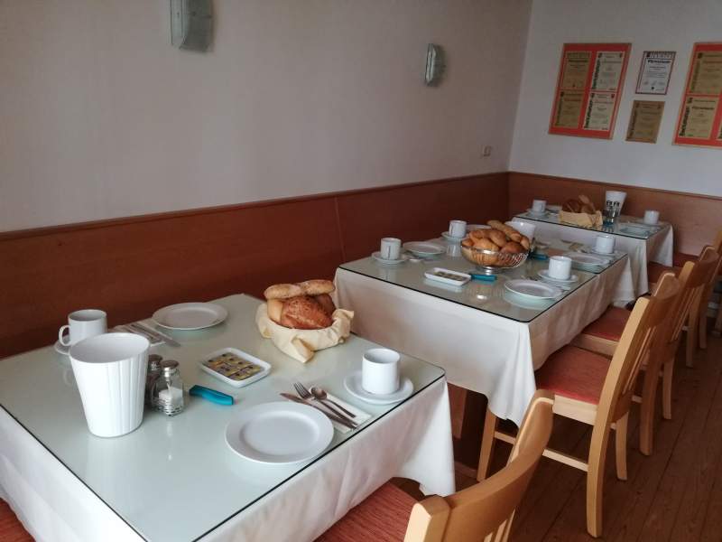 feb110ea-10e4-46f7-b26b-1277335d7850