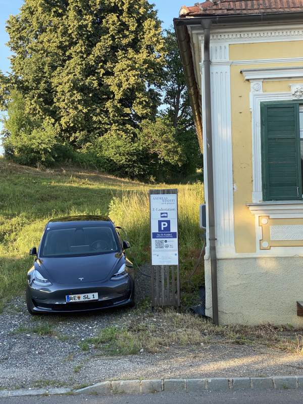 27b032e8-1777-4a77-a847-86eac9445d84