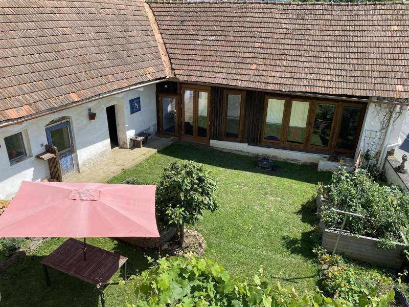 69618dc8-c2c6-421c-a68d-73d7a3789159