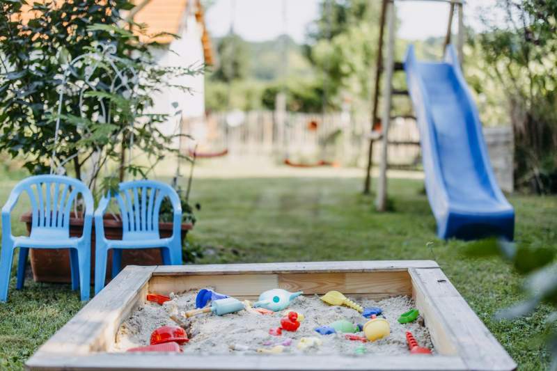 a90adeb5-7b6d-4129-8f95-6ca04636e4fa