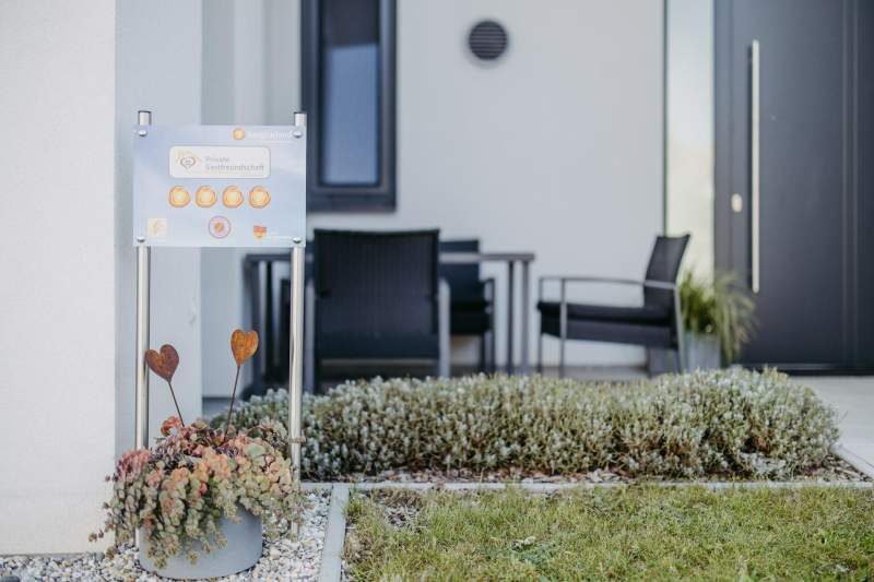 b1be0092-f0c7-4b18-9ff5-bc31ef0196c6