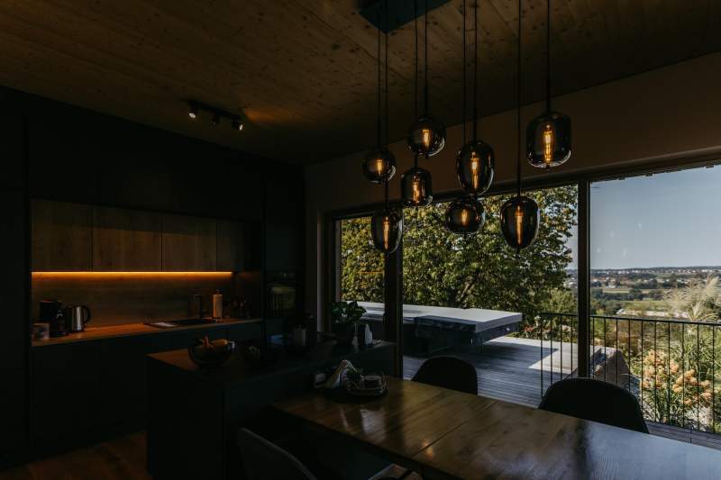 c1e51948-6703-48a8-99fb-082c4ac3353a