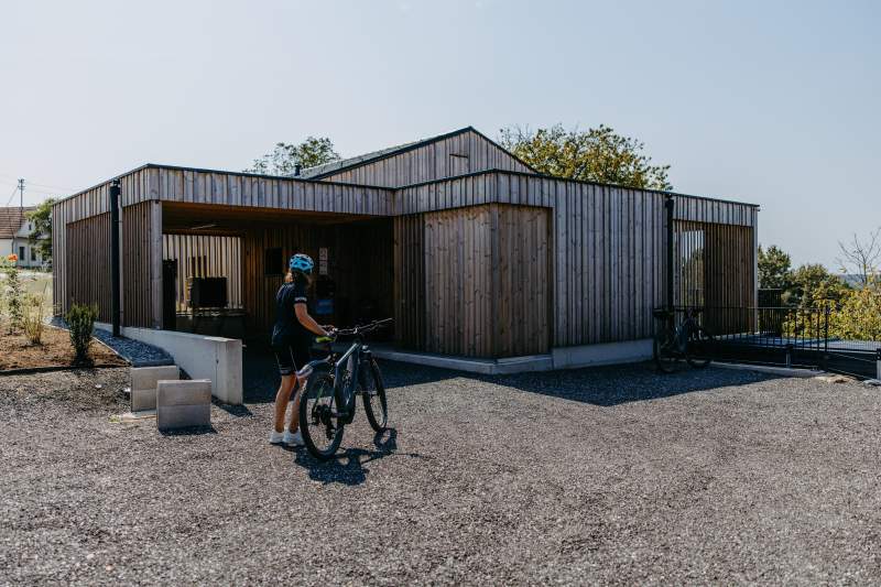 fb9886f5-fce7-4bc8-a251-9f31b60a966c