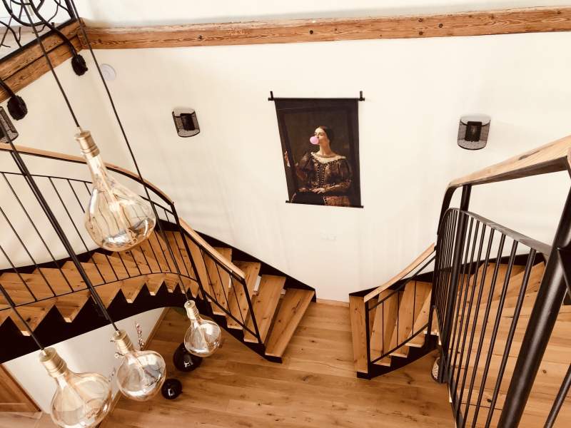 c19545be-aebc-429b-be55-c36559bb9981