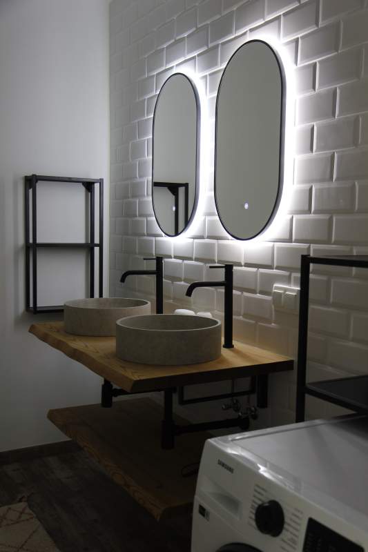 64dc13a7-2ff8-4d55-b61a-3454689ccd31