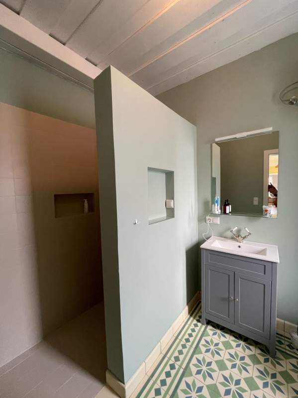 a0e40a98-995b-42e9-835e-b533ced5583a