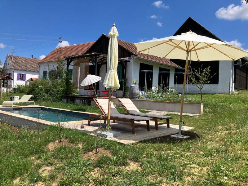 e3d487c4-7b9f-4acd-a37c-f0acc32f5e4a