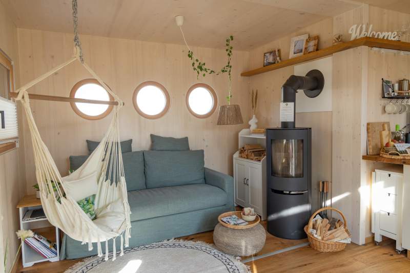 5feb8ba2-31b2-4abb-a137-2c0f5711267c