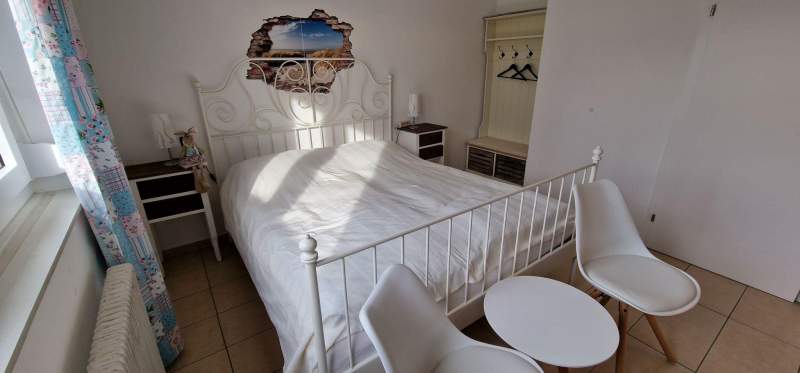 a37818ec-2762-4f15-bd15-08abdefd5003