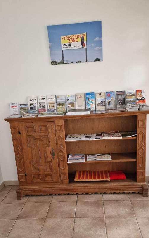 f28ce04b-0c66-496f-8f1b-2a1446b36192