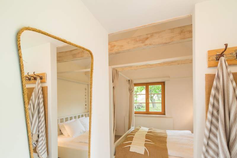 de01e877-cae9-4649-9425-a6241c509b54