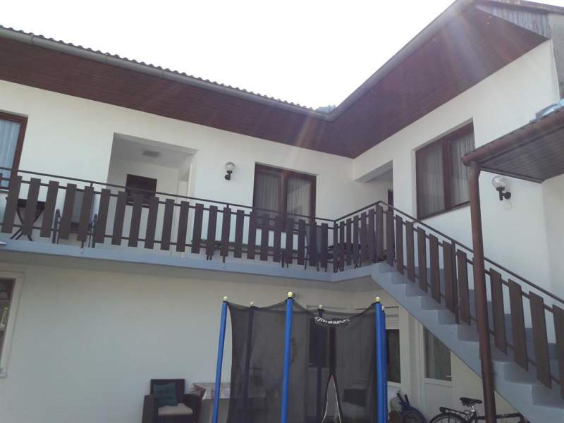 f8fbeaea-b911-47bb-a9ff-b4f790870b73