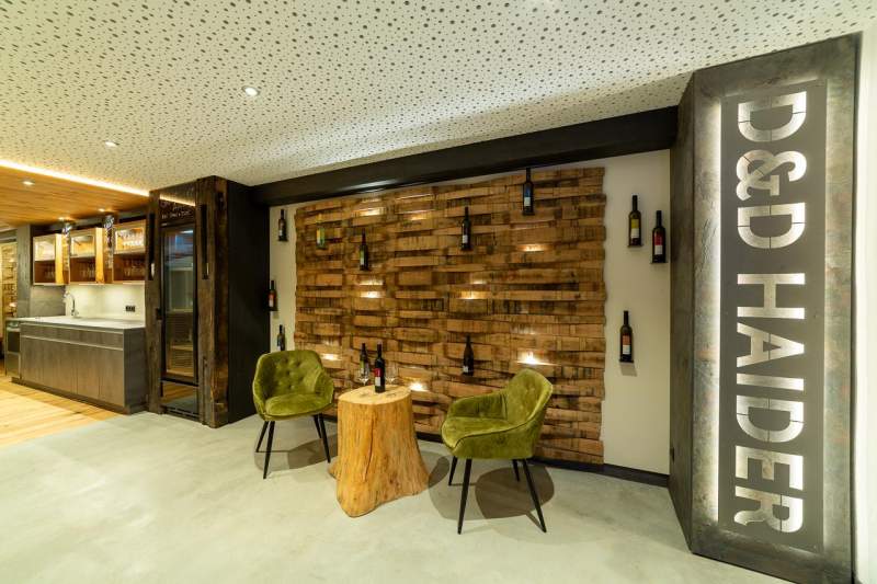 792a08f9-e723-45a5-9ae5-7eac52ed93e3