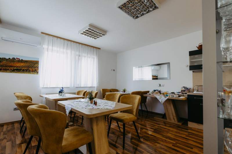 56747f41-ccff-4e7c-b64d-85e8c9a62095