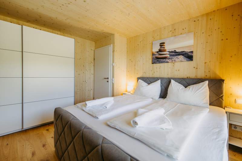 ef89266f-84af-4f12-8482-871841046b07